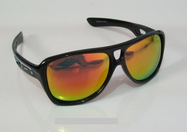 Oakley Dispatch